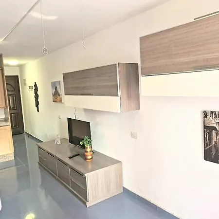 Апартаменты Chaparral Studio With Terrace And Pool View Коста-дель-Силенцио