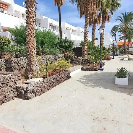 Апартаменты Chaparral Studio With Terrace And Pool View Коста-дель-Силенцио